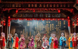 京剧如何演绎三顾茅庐？经典故事有何独特韵味？